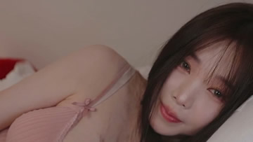 yoonying 夏日特辑 在床上享受舒适入眠