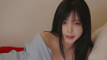 【机翻中字】yoonying 干嘛装睡还不回我消息