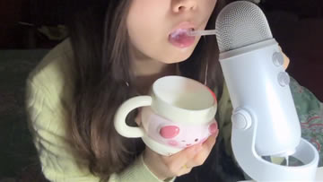 叼鱼小猫 酸奶