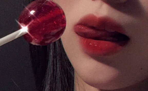 【诱耳助眠】巨大吸管可以发出怎样的声音呢?