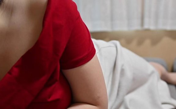 ポメ子ASMR 老婆精心打扮为你哈姆哈姆耳朵