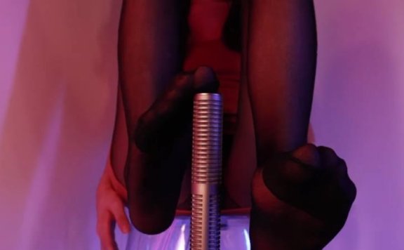 蛇蛇ASMR 黑丝足摩擦 夹腿~ 撕扯黑丝音 超棒