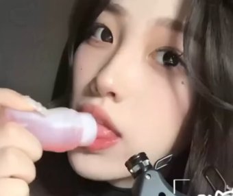 璐璐哄睡屋 舔滚珠糖