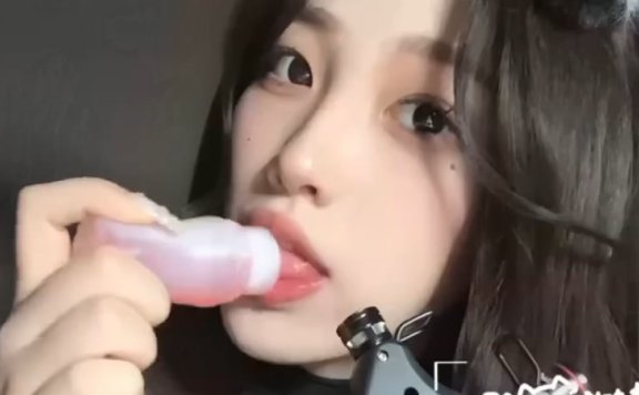 璐璐哄睡屋 舔滚珠糖