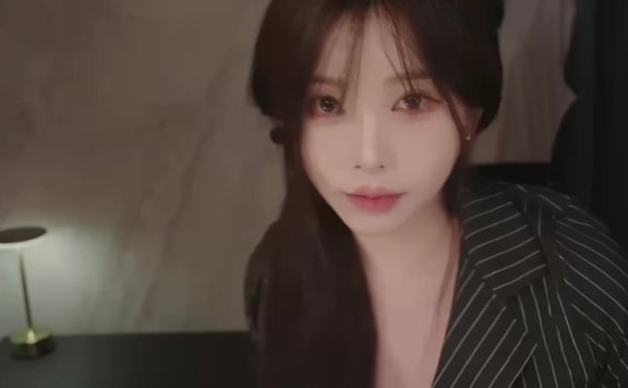 yoonying 试衣间偶遇前任